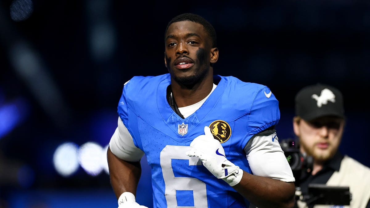 Seahawks sign former first-round Lions cornerback Terrion Arnold despite looming felony charges