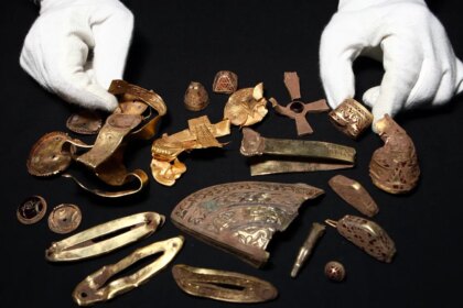 The 4,000 items in the Staffordshire Hoard make it the largest collection in history of its kind