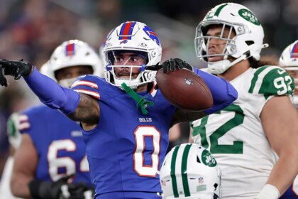 NFL fans rip refs as Bills hold on for crucial divisional win over Jets