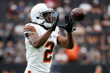 Browns send Amari Cooper to Bills amid disastrous season; Buffalo gets much-needed weapon