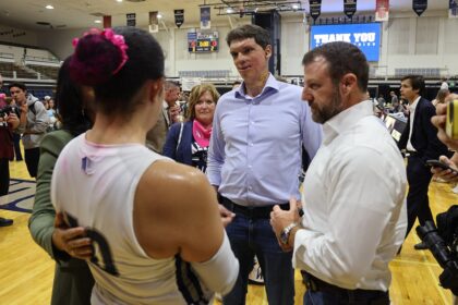 Senate hopeful Sam Brown, Tulsi Gabbard show support for Nevada women’s volleyball team amid SJSU trans drama