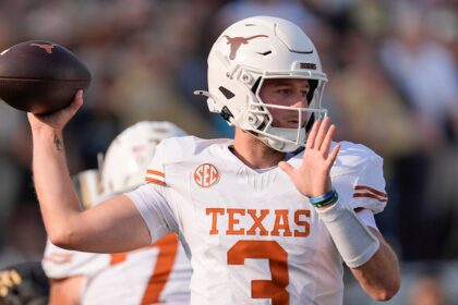 Texas bounces back with close win over Vanderbilt in first matchup since 1920s