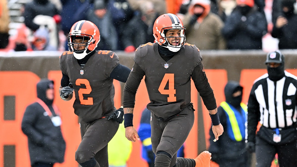 Amari Cooper and Deshaun Watson