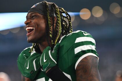 Jets star Quincy Williams pulls off perfect Joker costume for Halloween matchup vs. Texans