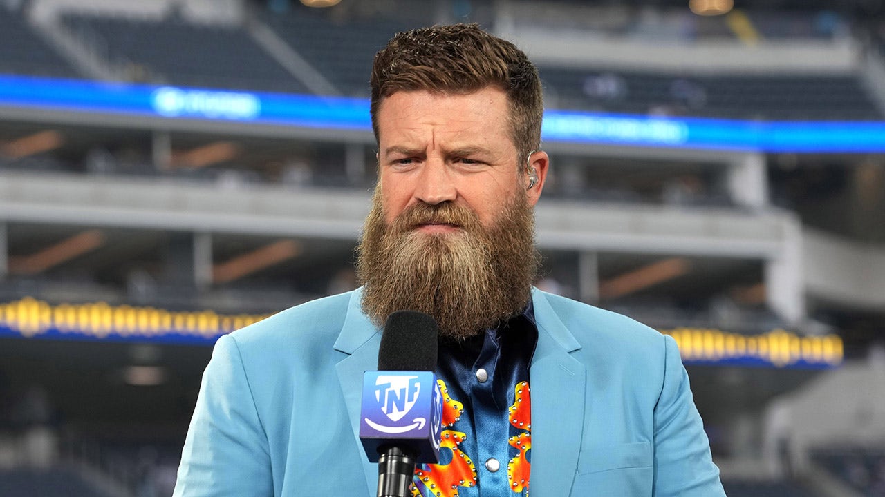 Ryan Fitzpatrick suggests former Giants QB Daniel Jones ‘take the rest of the year off’