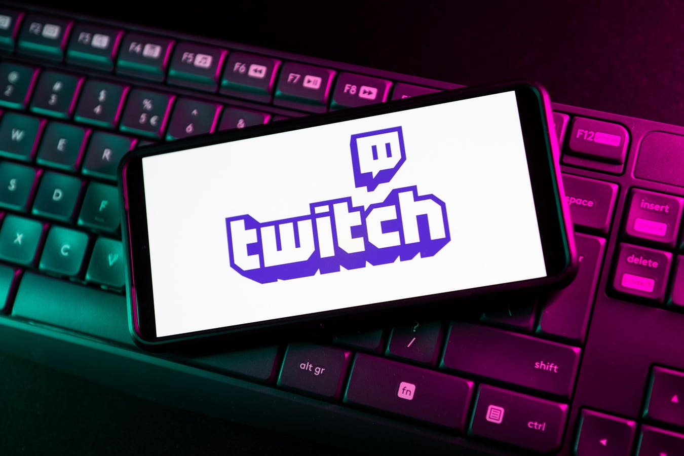 What To Know About Twitch’s Antisemitism Controversy As JPMorgan, AT&T And Dunkin’ Exit The Platform