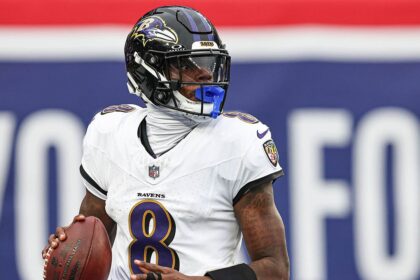 Ravens star Lamar Jackson launches 5 touchdowns to destroy Giants