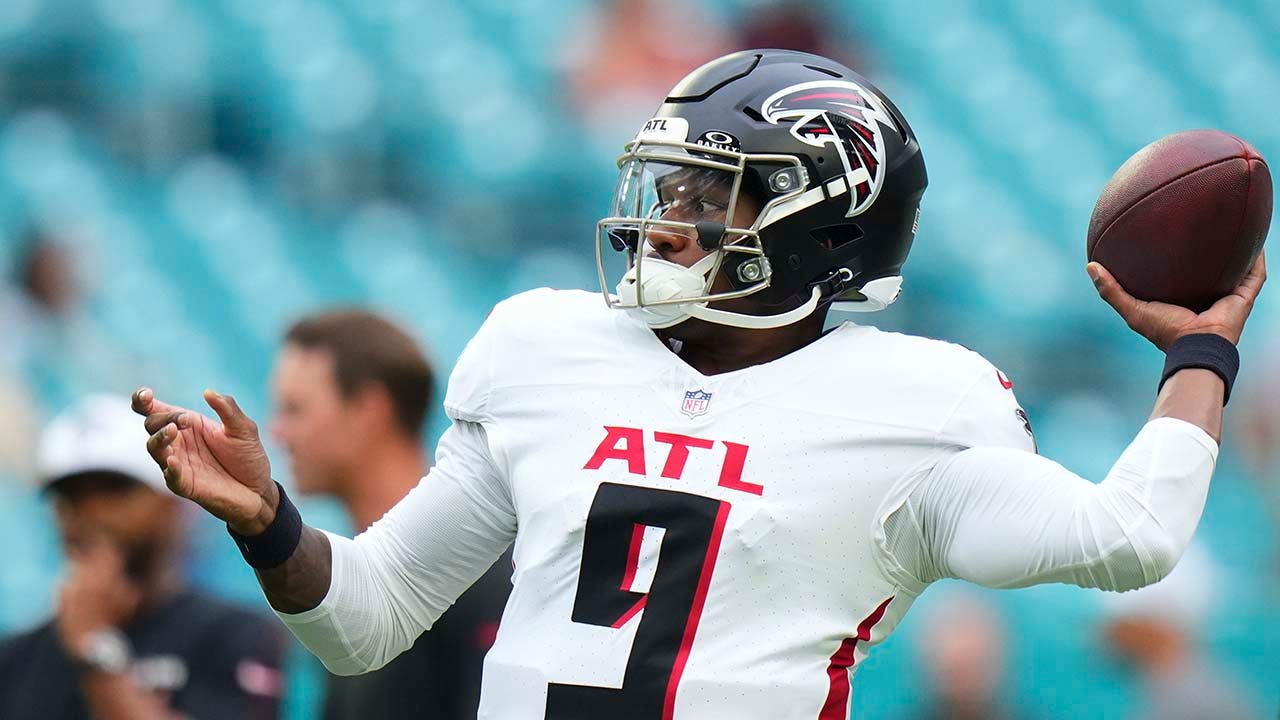 Falcons benching Kirk Cousins, will start Michael Penix Jr. in response to 36-year-old’s poor play