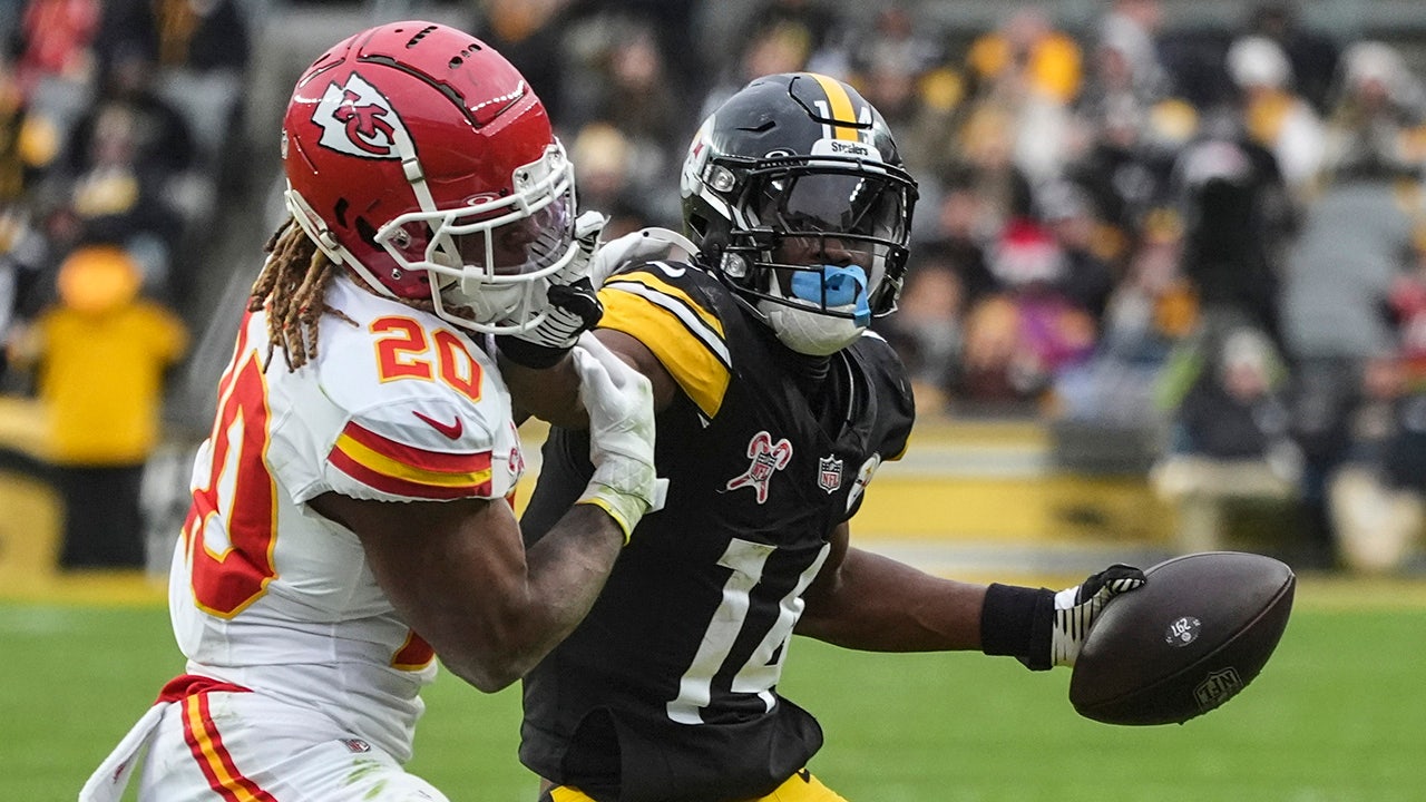 Steelers’ George Pickens raises eyebrows over postgame handshakes with Chiefs stars