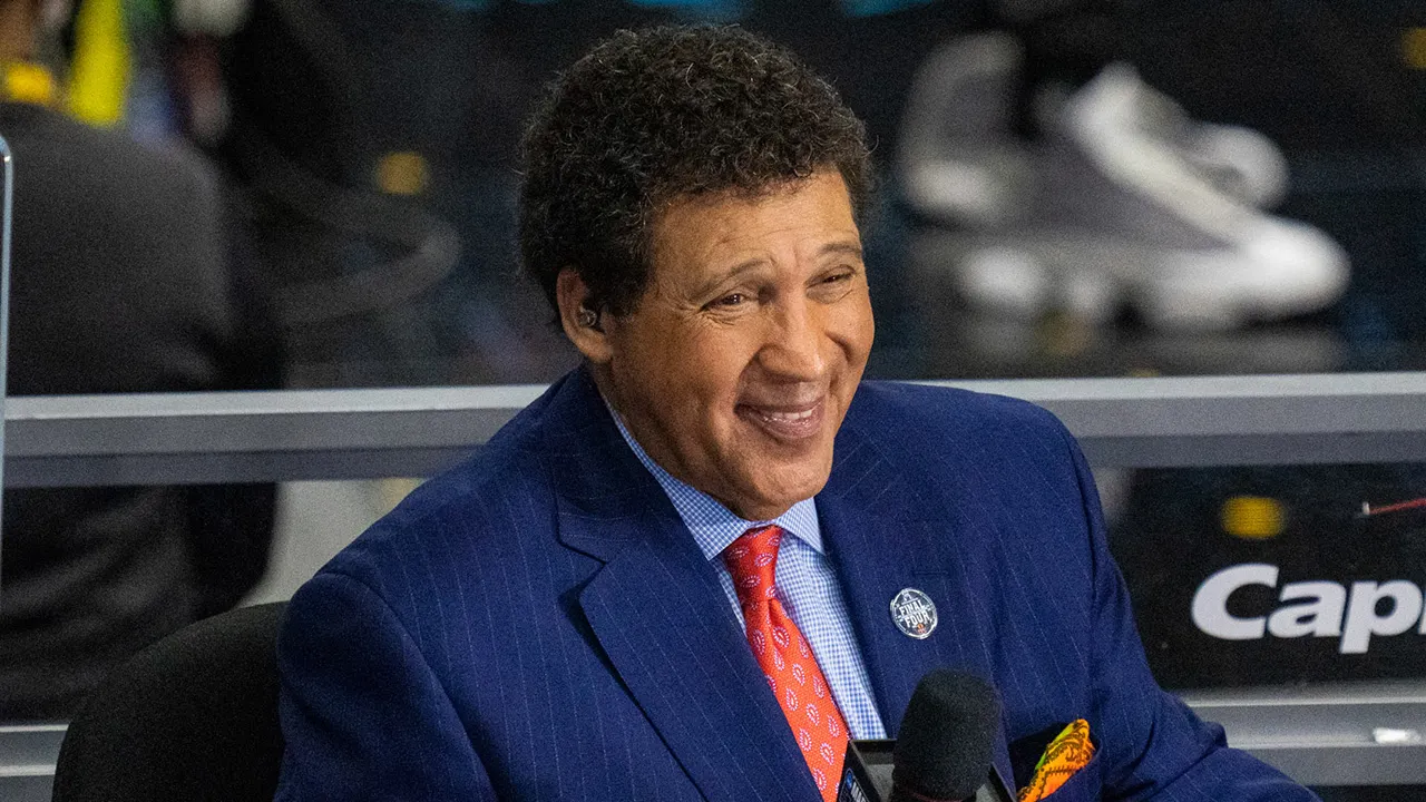 Longtime sports anchor, announcer Greg Gumbel dies at 78