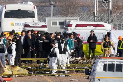 South Korea deadly plane crash: US sends investigators to country still reeling from disaster that killed 179