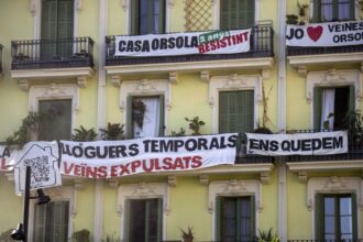 Protesters in Barcelona angry at evictions and high rental rates