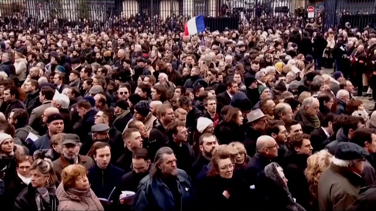 More than 1,000 attend Jean-Marie Le Pen’s memorial service in Paris