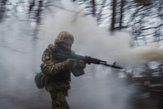 Russia continues to strike Ukraine, striking multiple cities