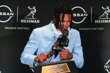 Titans would be ‘absolute fools’ if they don’t draft Heisman Trophy winner Travis Hunter, ex-star says