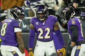 Derrick Henry, Ravens run wild for win over Steelers in NFL playoffs