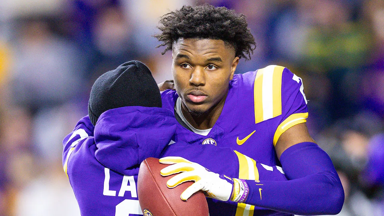 LSU star Kyren Lacy arrested in connection with deadly car crash