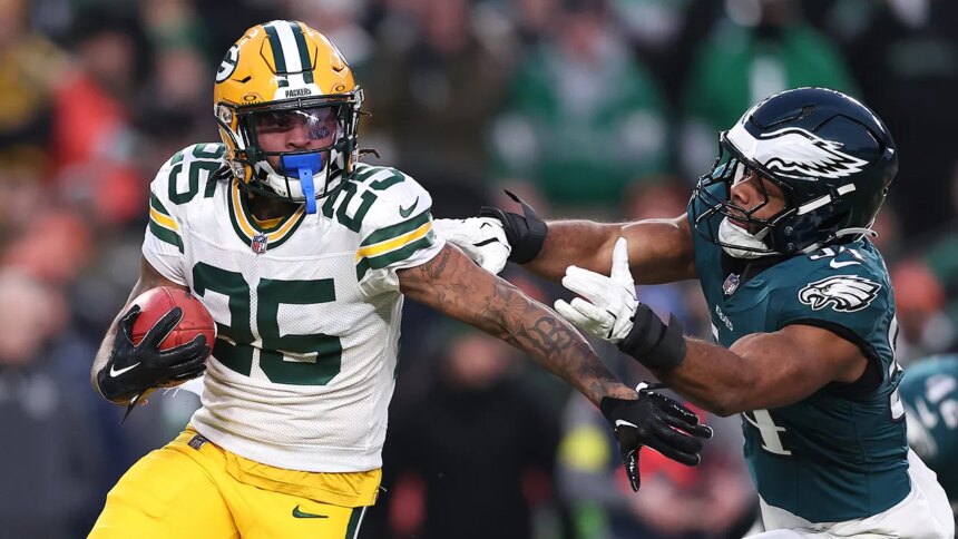 Packers’ Keisean Nixon disputes early fumble in wild-card round game, argues Eagles should have been penalized