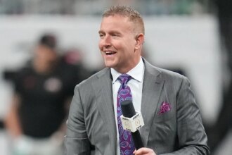 Kirk Herbstreit, Ohio State football alum, breaks down during broadcast after Buckeyes win national title