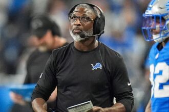 Jets hire Lions defensive coordinator Aaron Glenn as new head coach: reports