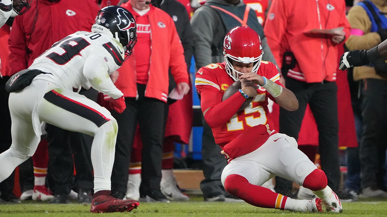 NFL great Champ Bailey sees why some fans think games are ‘rigged’ amid Patrick Mahomes controversy