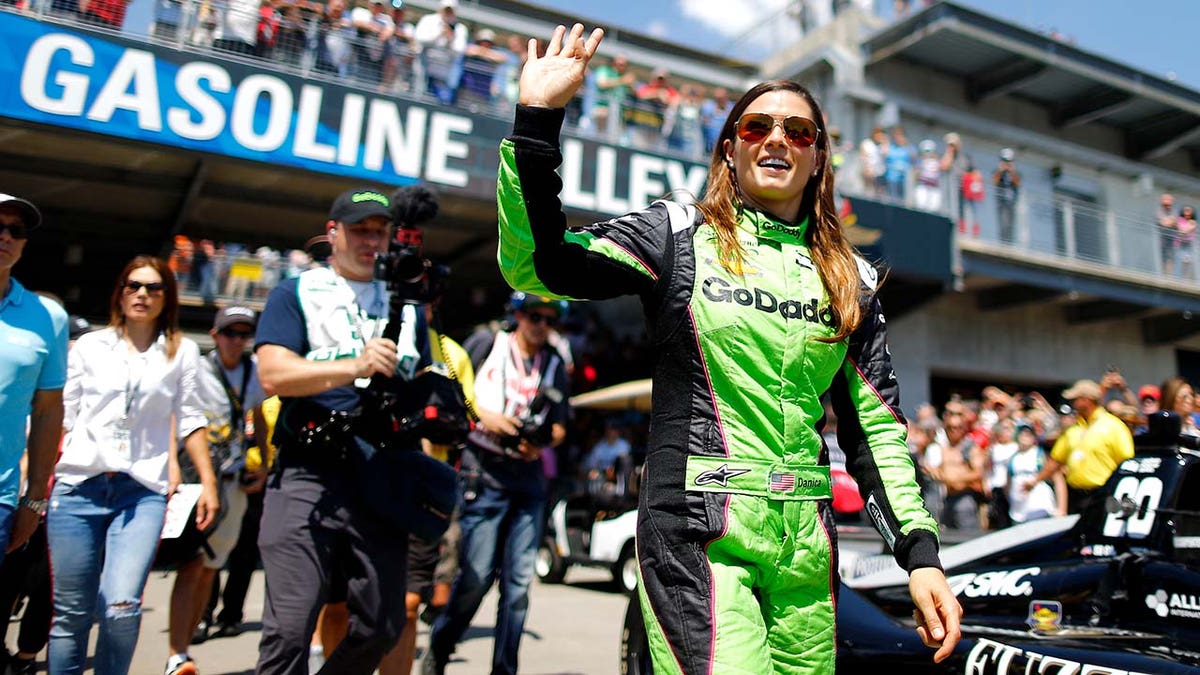 DAnica patrick at race 