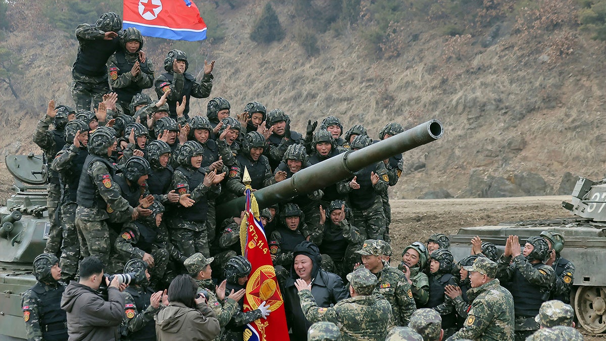 North Korea soldiers