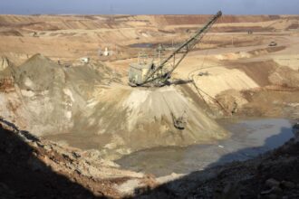 Ukraine-US minerals deal the first diplomatic balancing act for Kyiv