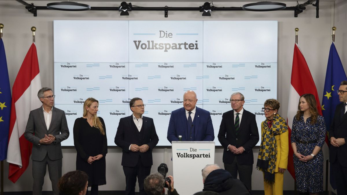 Austria’s parties inch close to new coalition without far-right FPÖ