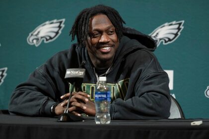 Eagles’ A.J. Brown recalls feeling like a ‘paid actor’ at previous Super Bowl, a loss to the Chiefs