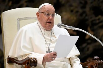 Pope Francis shares written message while continuing hospitalization