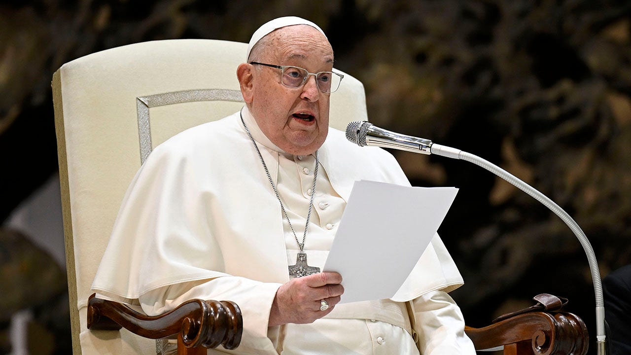 Pope Francis shares written message while continuing hospitalization