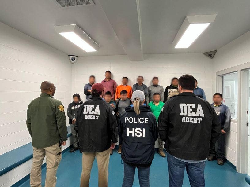 ICE arrests 16 illegal migrants caught fleeing out back of Mississippi business during raid