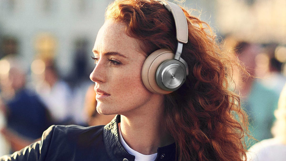 Best Noise-Canceling Headphones of 2025: AirPods, Bose, and More.