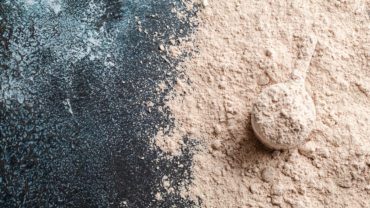 How to Pick a Safe Protein Powder if Heavy Metals Concern You, According to Dietitians