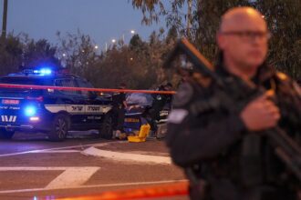 At least one dead and four injured in Israel stabbing attack