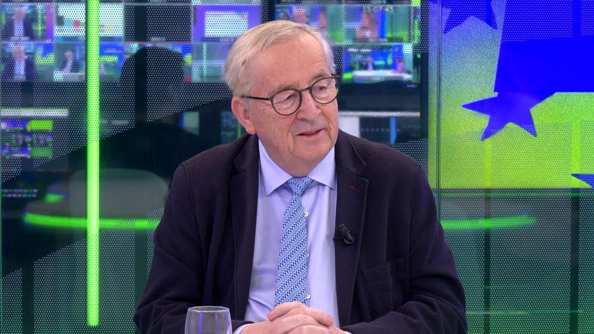 Ukraine is not ready to join NATO or the EU, Juncker says