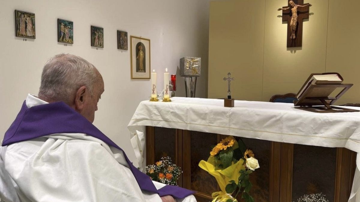 Vatican release photograph of Francis celebrating Mass in hospital