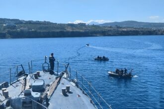 Reportage: Onboard a French minehunting ship in the Mediterranean