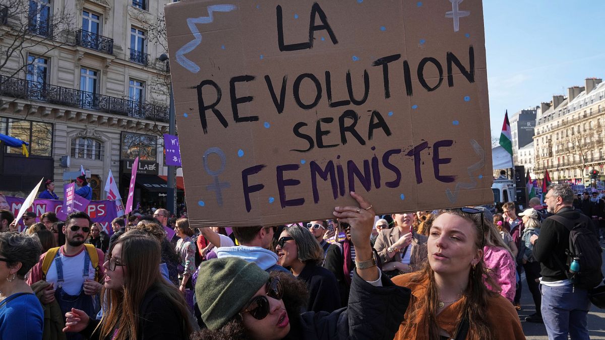 EU Commission stops short on solutions to progress on women´s rights