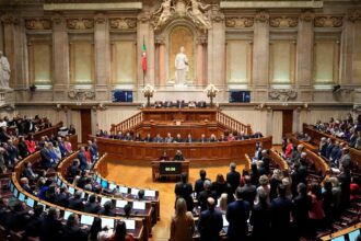 Portugal to hold early election on 18 May after government collapses