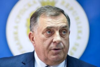 Bosnia’s prosecutors issue arrest warrant for Bosnian Serb leader