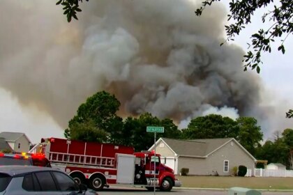 Wildfires scorch the Carolinas, SC Governor McMaster declares state of emergency