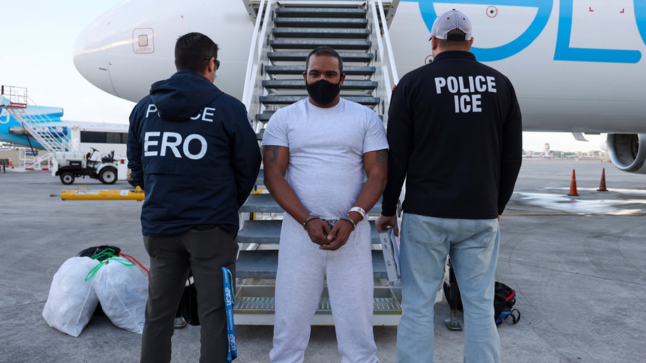 ICE deports Dominican migrant wanted for human smuggling that led to death of 3 minors