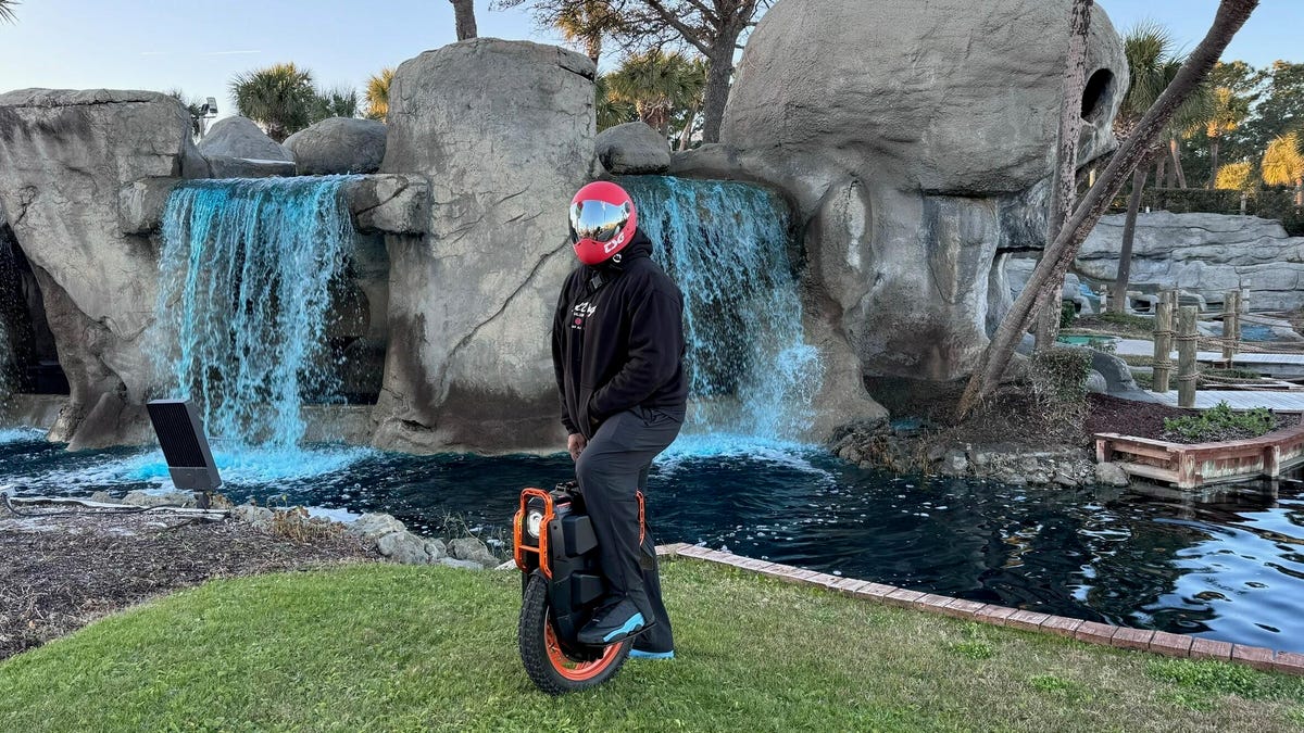 The Inmotion V13 Challenger Review: The Big Wheel of Electric Unicycles