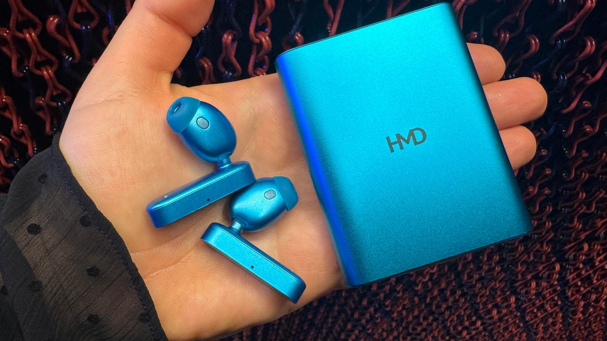 MWC 2025: HMD’s Earbuds Case Can Also Charge Your Phone