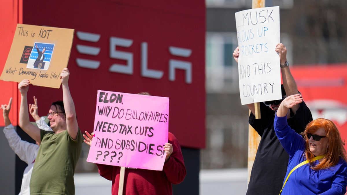 tesla protesters