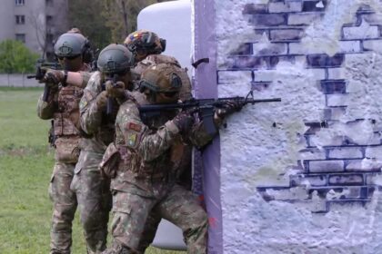 Romanian troops simulate urban warfare to boost military readiness