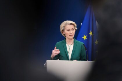 Von der Leyen ready to hit tech and services in US-EU trade war