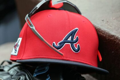Braves sideline reporter’s effort to get woman’s phone number sparks contentious online debate